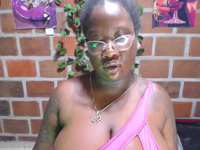 ROOSGONZALEX live cam on BongaCams