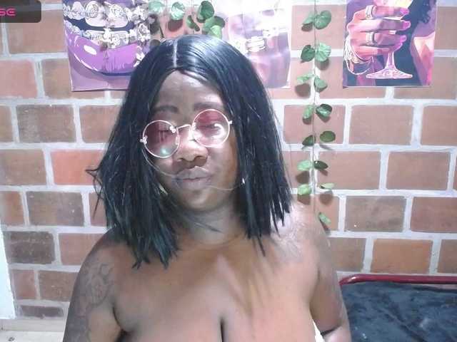 ROOSGONZALEX live cam on BongaCams