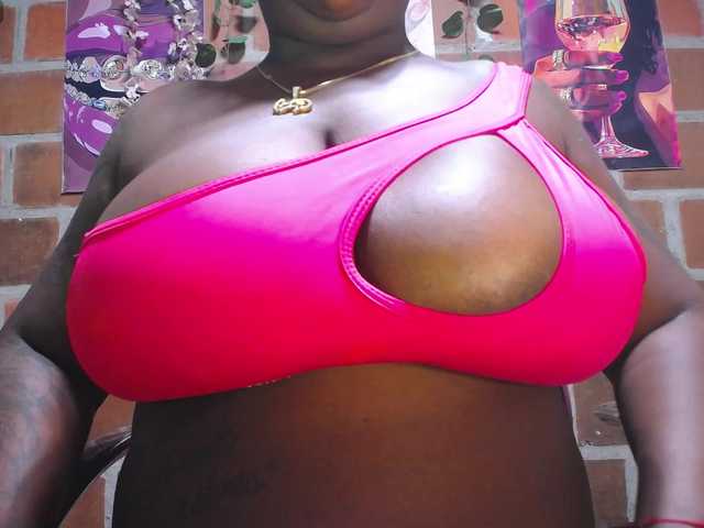 ROOSGONZALEX live cam on BongaCams