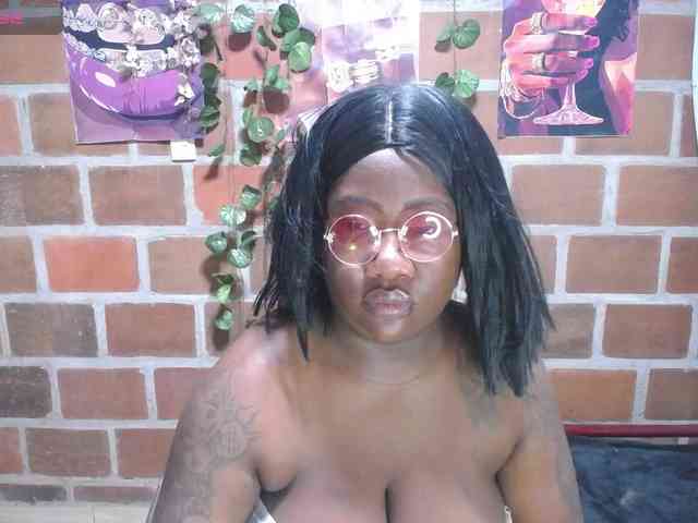 RoosGonzaleX webcam