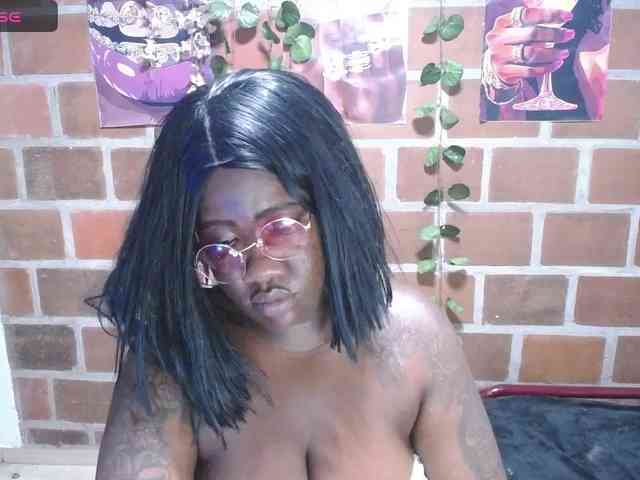 RoosGonzaleX webcam
