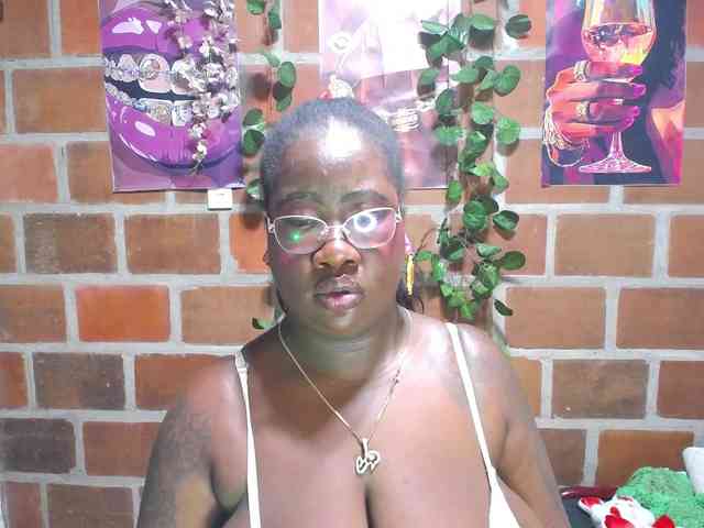 RoosGonzaleX webcam