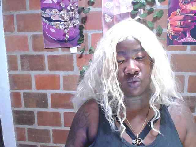 RoosGonzaleX webcam