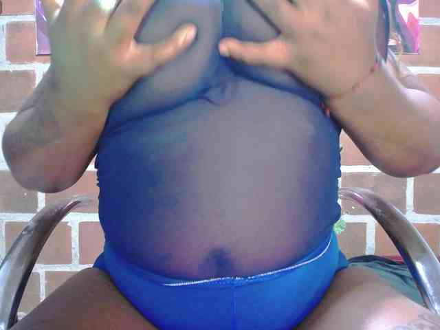 RoosGonzaleX webcam