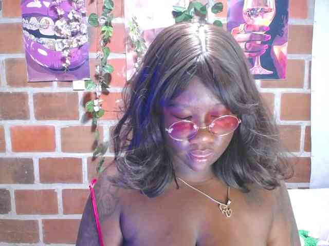 RoosGonzaleX webcam