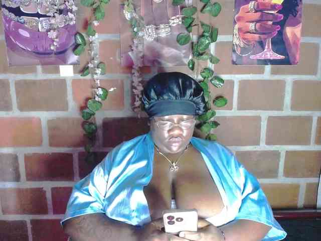 RoosGonzaleX webcam