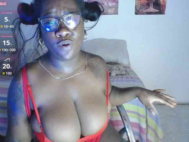 RoosGonzaleX webcam