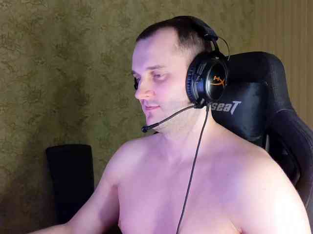 iMadeon Sex Cam Show