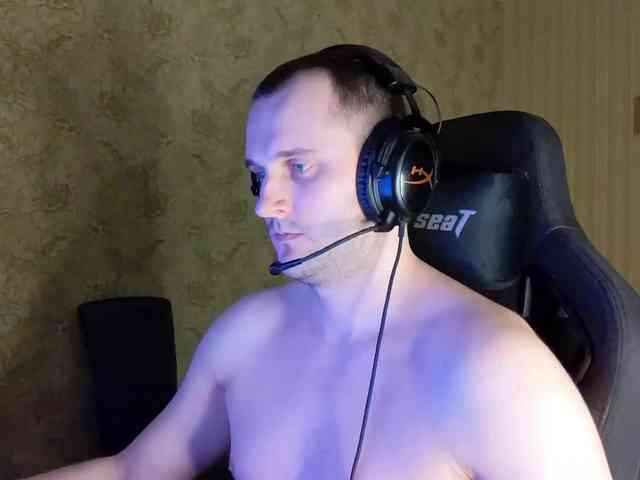iMadeon Sex Cam Show