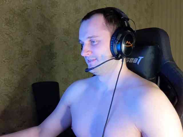 iMadeon Sex Cam Show
