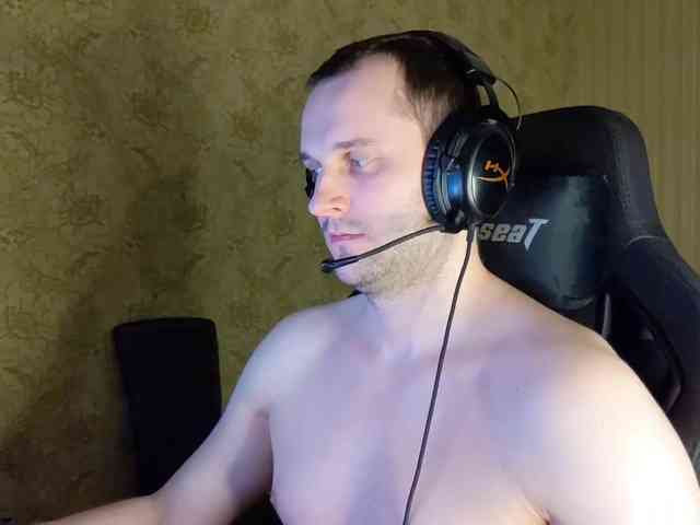 iMadeon Sex Cam Show