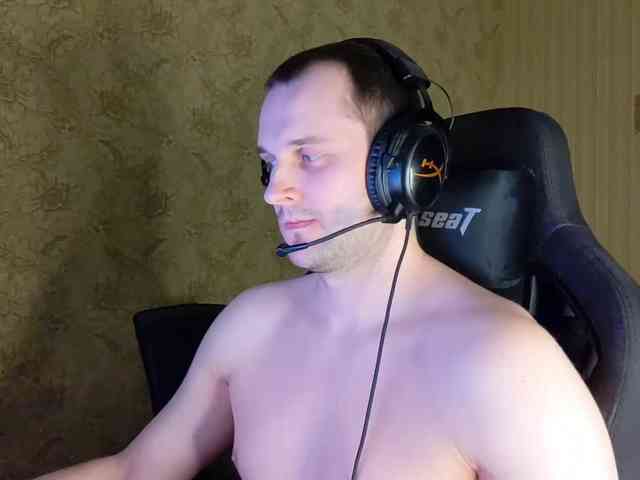 iMadeon Sex Cam Show