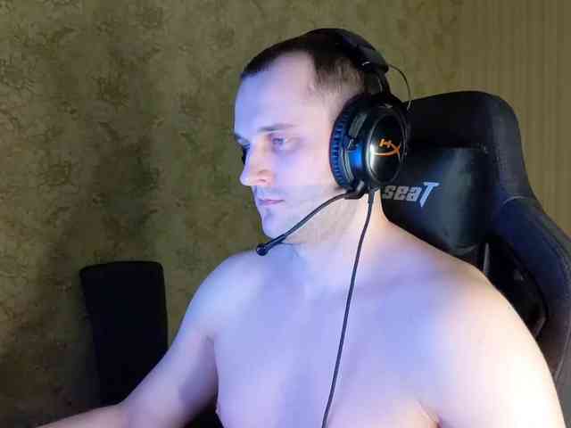 iMadeon Sex Cam Show