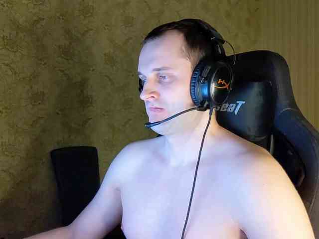 iMadeon Sex Cam Show