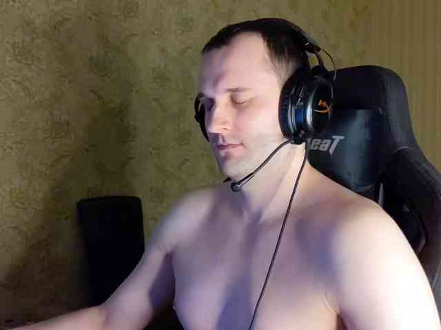 iMadeon Sex Cam Show