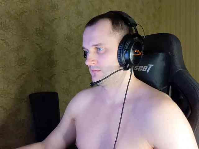 iMadeon Sex Cam Show