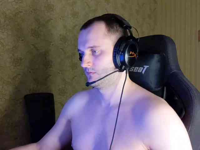 iMadeon Sex Cam Show