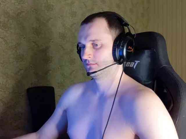 iMadeon Sex Cam Show