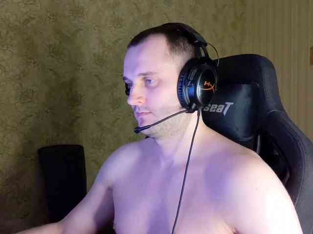 iMadeon Sex Cam Show
