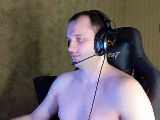 iMadeon Sex Cam Show
