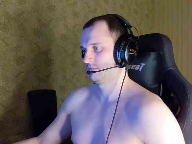 iMadeon Sex Cam Show