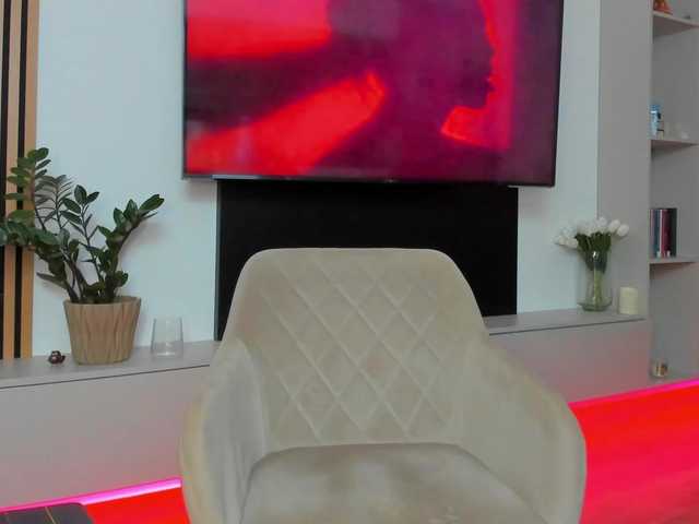 AllisonAlly live cam preview