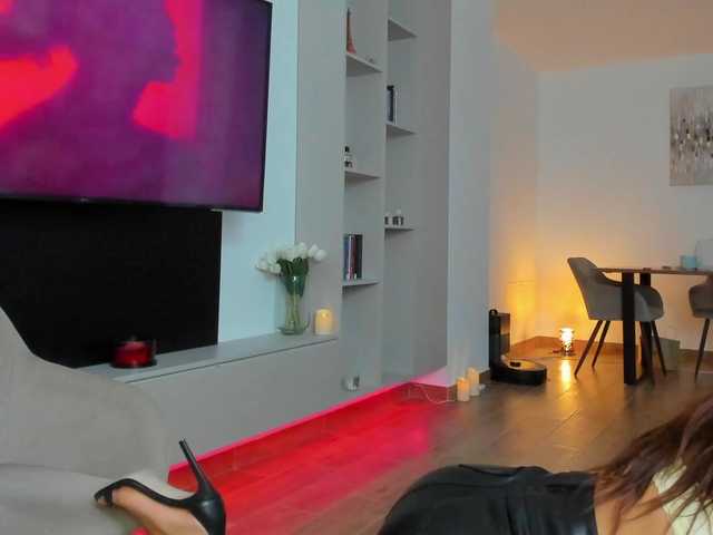 allisonally live cam on BongaCams