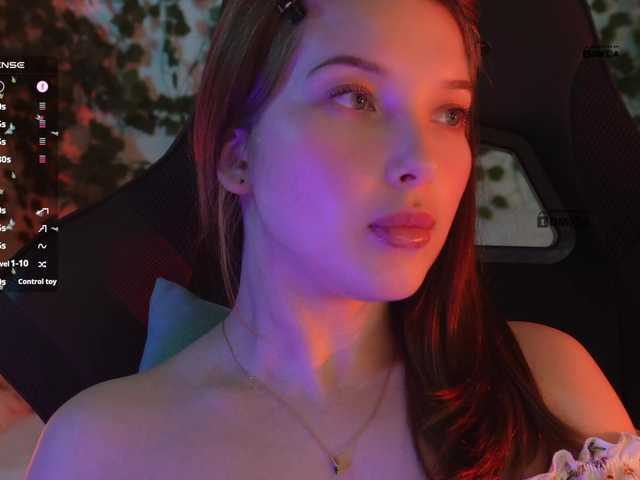 mispopi's BongaCams show and profile