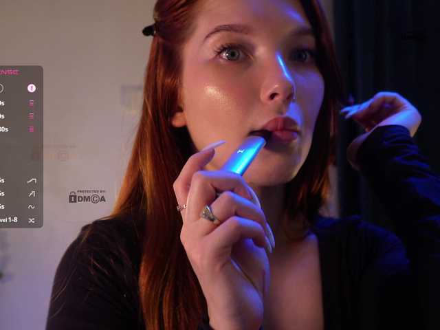 mispopi live cam on BongaCams