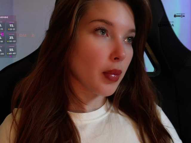 mispopi teen (18+) live cam
