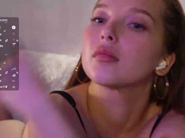 mispopi live cam on BongaCams