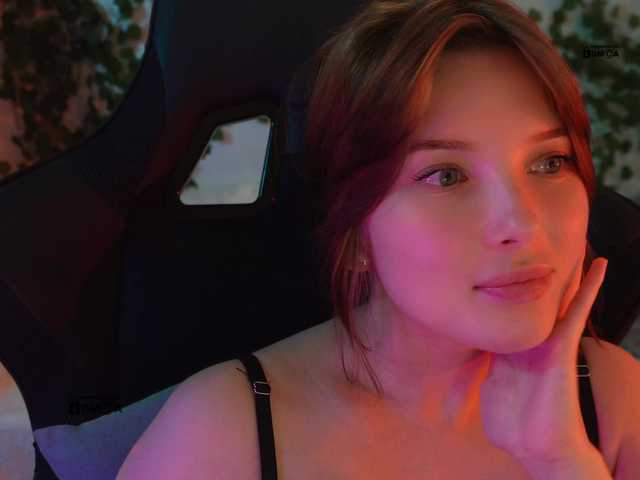 mispopi's BongaCams show and profile