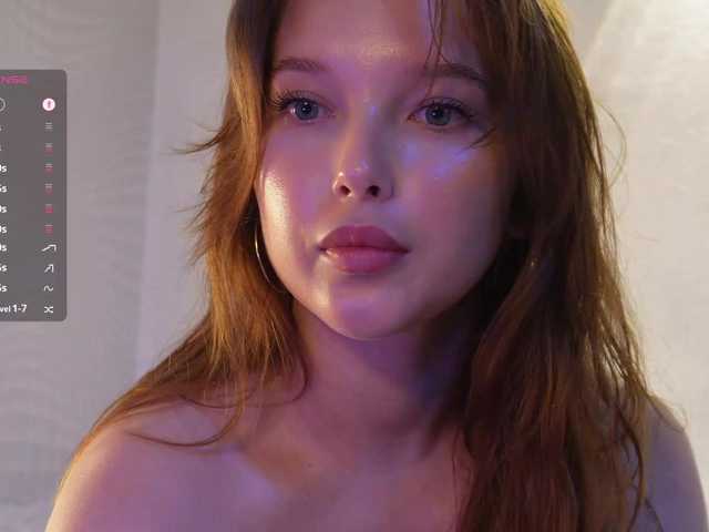 mispopi live cam on BongaCams