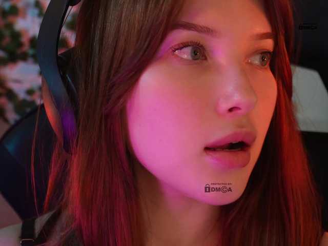 mispopi's BongaCams show and profile