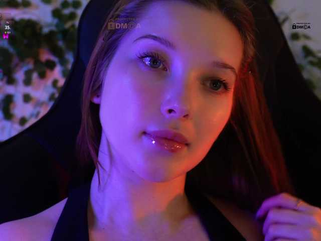 mispopi live cam on BongaCams