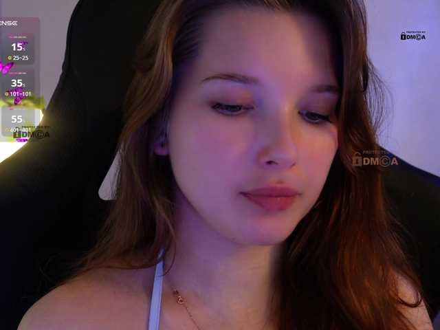 _Q_ live cam