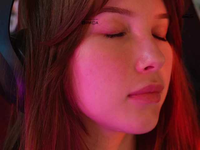 mispopi's BongaCams show and profile