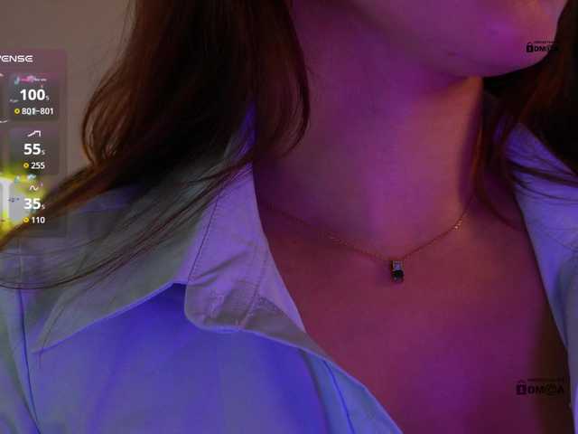 _Q_ live webcam show