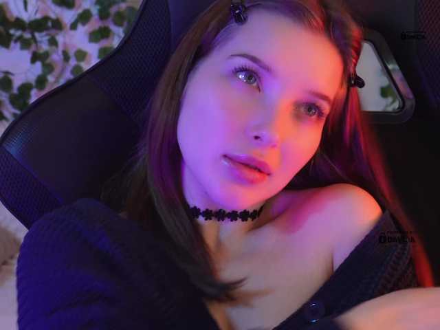mispopi's BongaCams show and profile