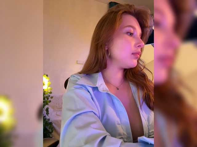 mispopi live cam on BongaCams