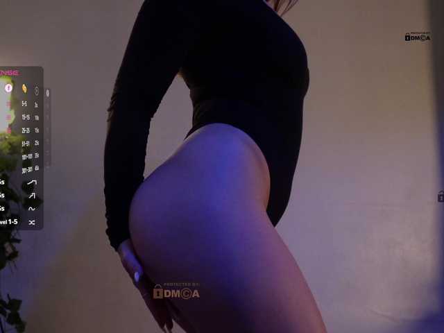 mispopi live cam on BongaCams
