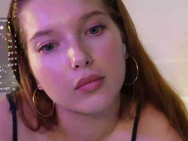 mispopi live cam on BongaCams