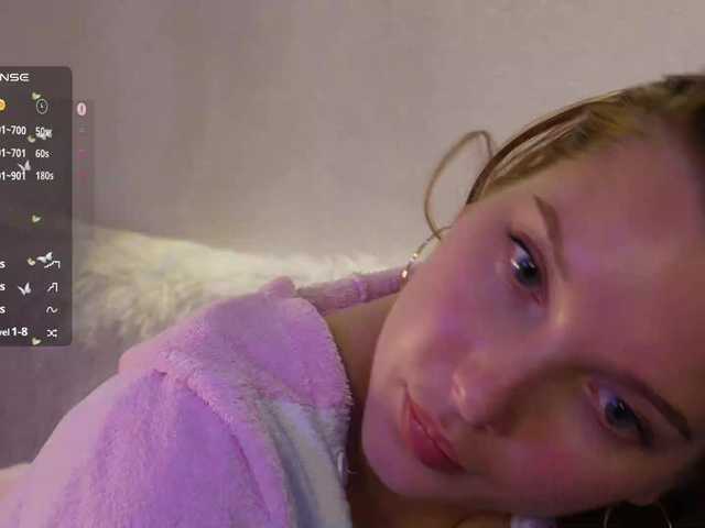 mispopi live cam on BongaCams