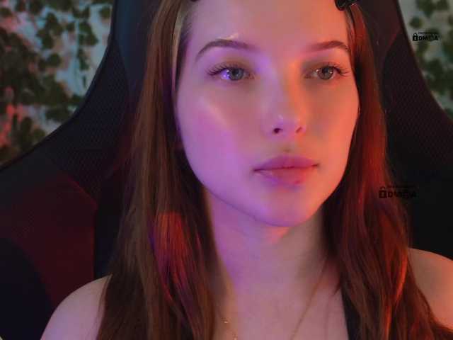 mispopi's BongaCams show and profile