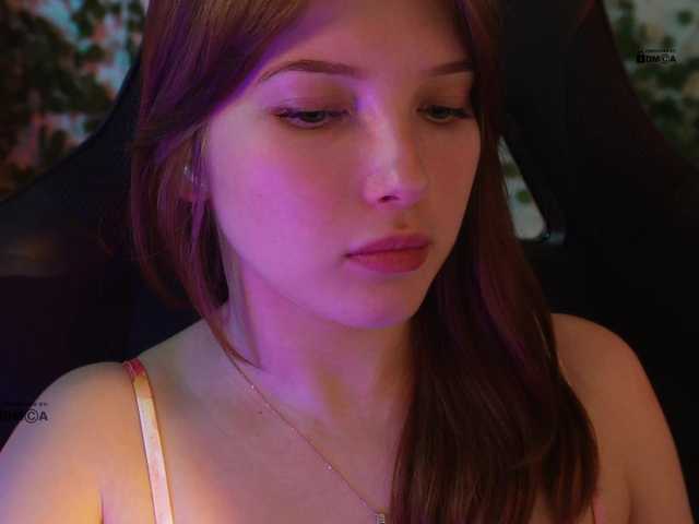 mispopi's BongaCams show and profile