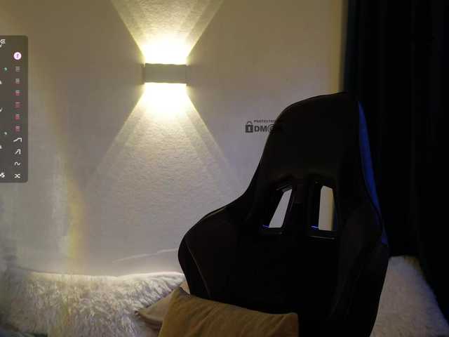 mispopi live cam on BongaCams
