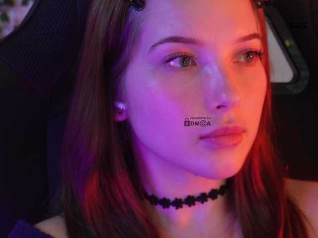 mispopi's BongaCams show and profile