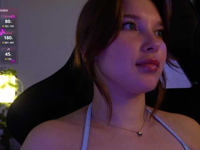 _Q_ live cam