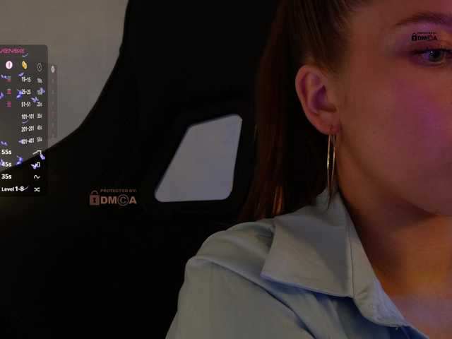 _Q_ live cam