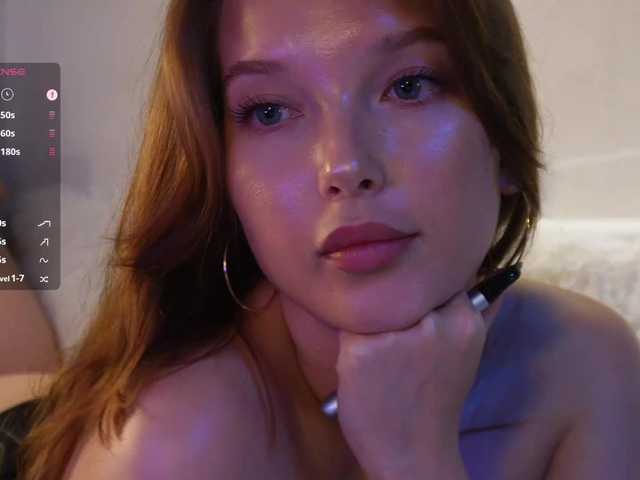 mispopi live cam on BongaCams